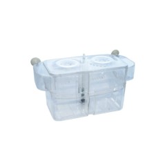 Ista Functional Breeding Case - sala parto con divisorio con attacco a ventosa e pietra porosa 2